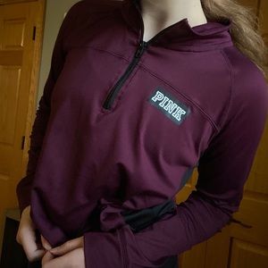 PINK VS ULTIMATE QUARTER-ZIP